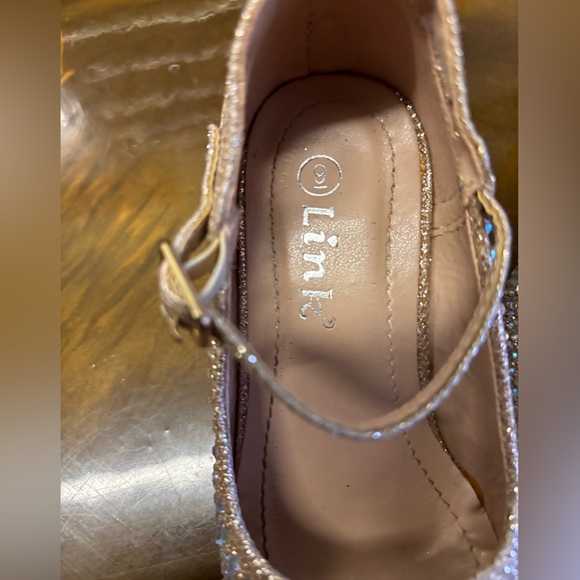 Cinderella Shoes Link Size 9 - Picture 8 of 10